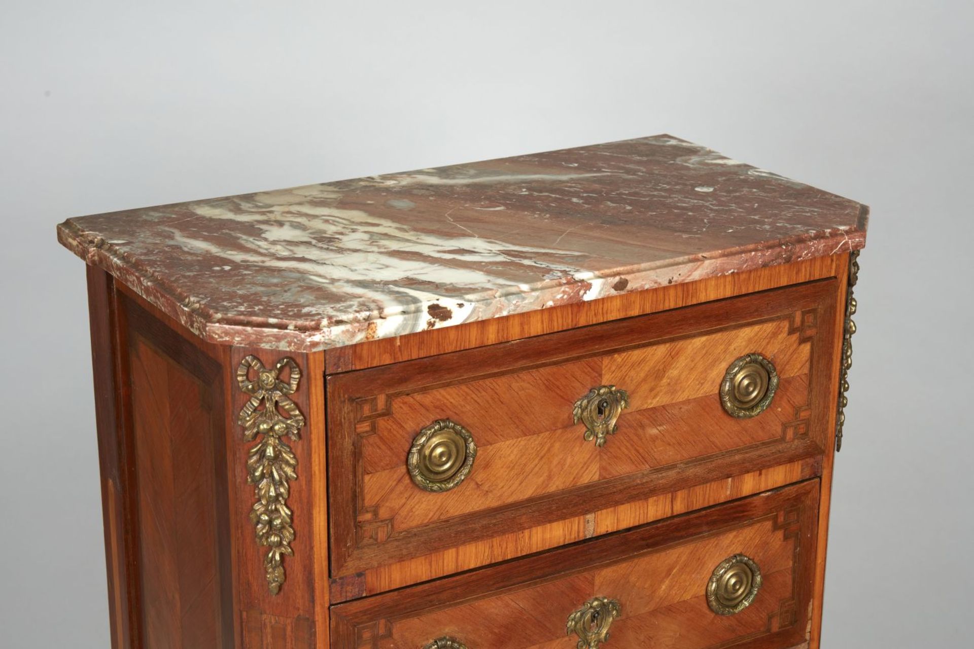 Chiffonier Nussbaum. 6-schübig. - Bild 6 aus 8