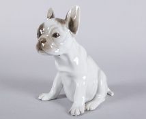 Sitzende Bulldogge Polychrome