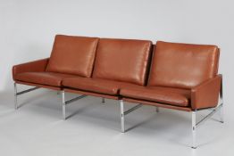 Dreisitzersofa FK 6720 Verchromter