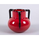 Jugendstil-Vase Farbloses Glas, rot