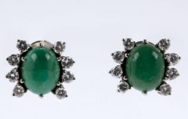 Ein Paar Smaragd-Brillant-Ohrstecker