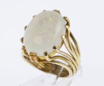 Opal-Ring Gelbgold 585. Ausgefasst mit