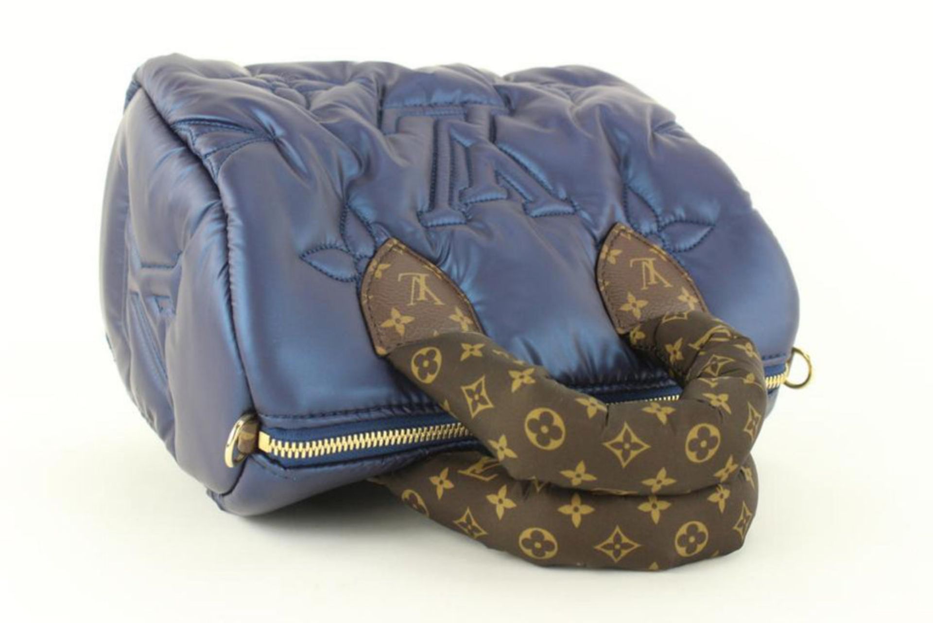 LOUIS VUITTON NAVY PUFFER MONOGRAM PILLOW SPEEDY BANDOULIERE - Image 5 of 10