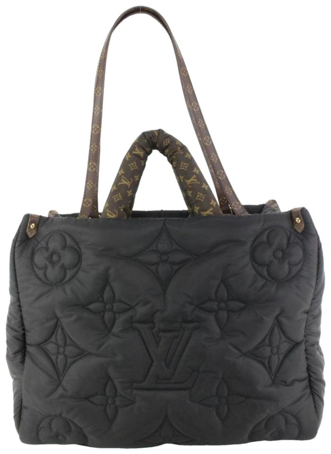 LOUIS VUITTON DISCONTINUED BLACK PILLOW PUFFER ONTHEGO GM 2WAY TOTE