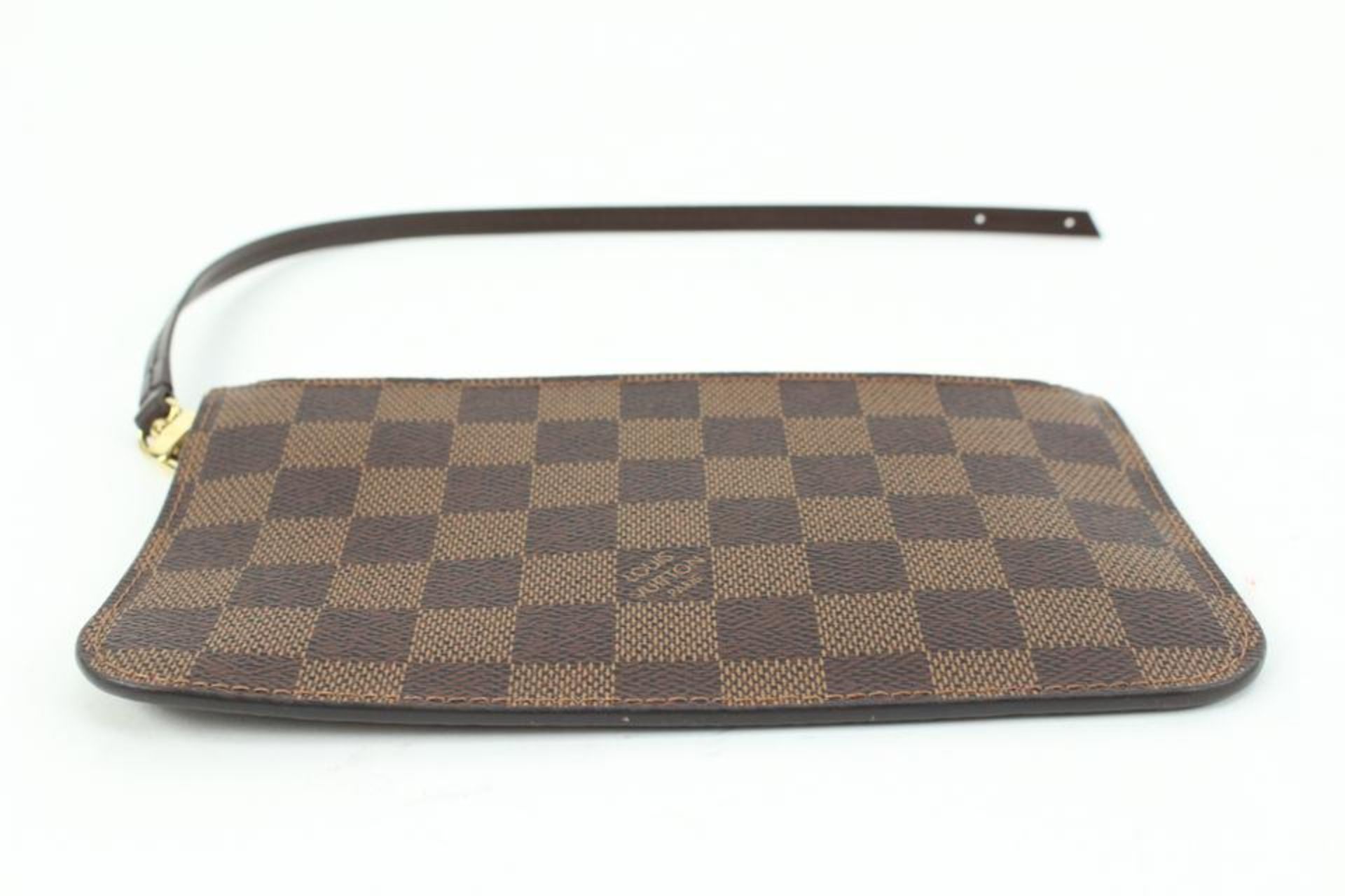 LOUIS VUITTON SMALL DAMIER EBENE NEVERFULL POCHETTE PM WRISTLET POUCH - Image 4 of 11