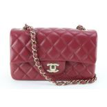 CHANEL 22A BURGUNDY QUILTED LAMBSKIN MINI CLASSIC FLAP GHW