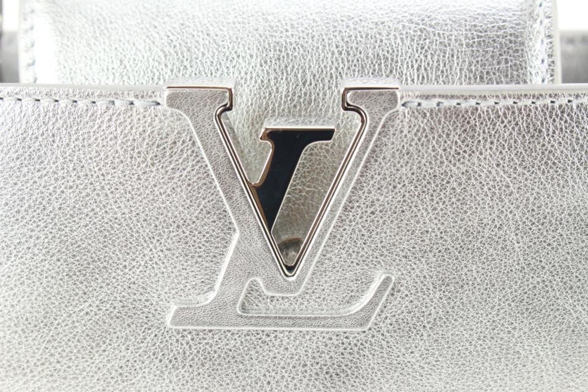 LOUIS VUITTON METALLIC CALFSKIN MINI CAPUCINES SILVER CROSSBODY CHAIN BAG - Bild 6 aus 11