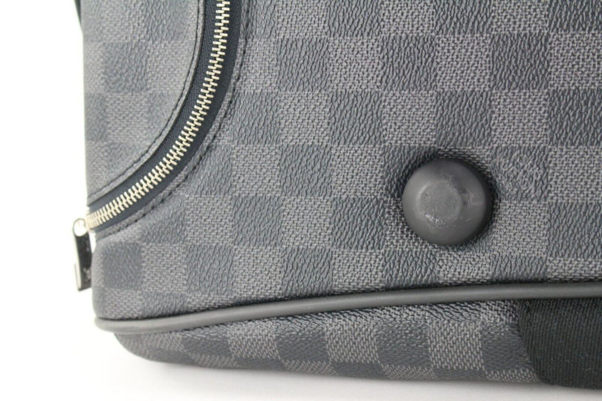 LOUIS VUITTON DAMIER GRAPHITE EOLE 65 ROLLING CONVERTIBLE DUFFLE - Image 10 of 15