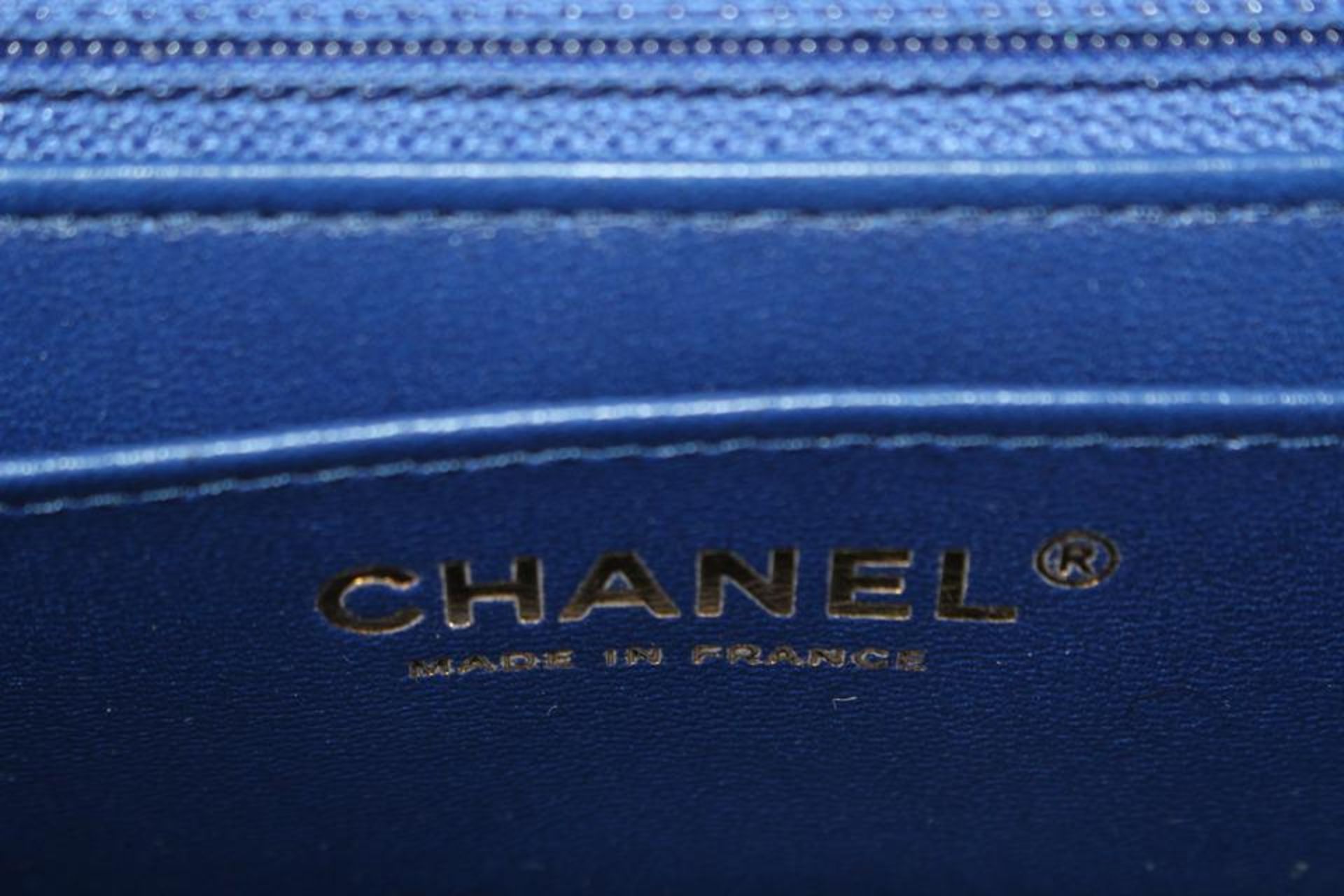 CHANEL 22A RARE BLUE QUILTED SATIN MINI CLASSIC FLAP GHW - Bild 11 aus 11