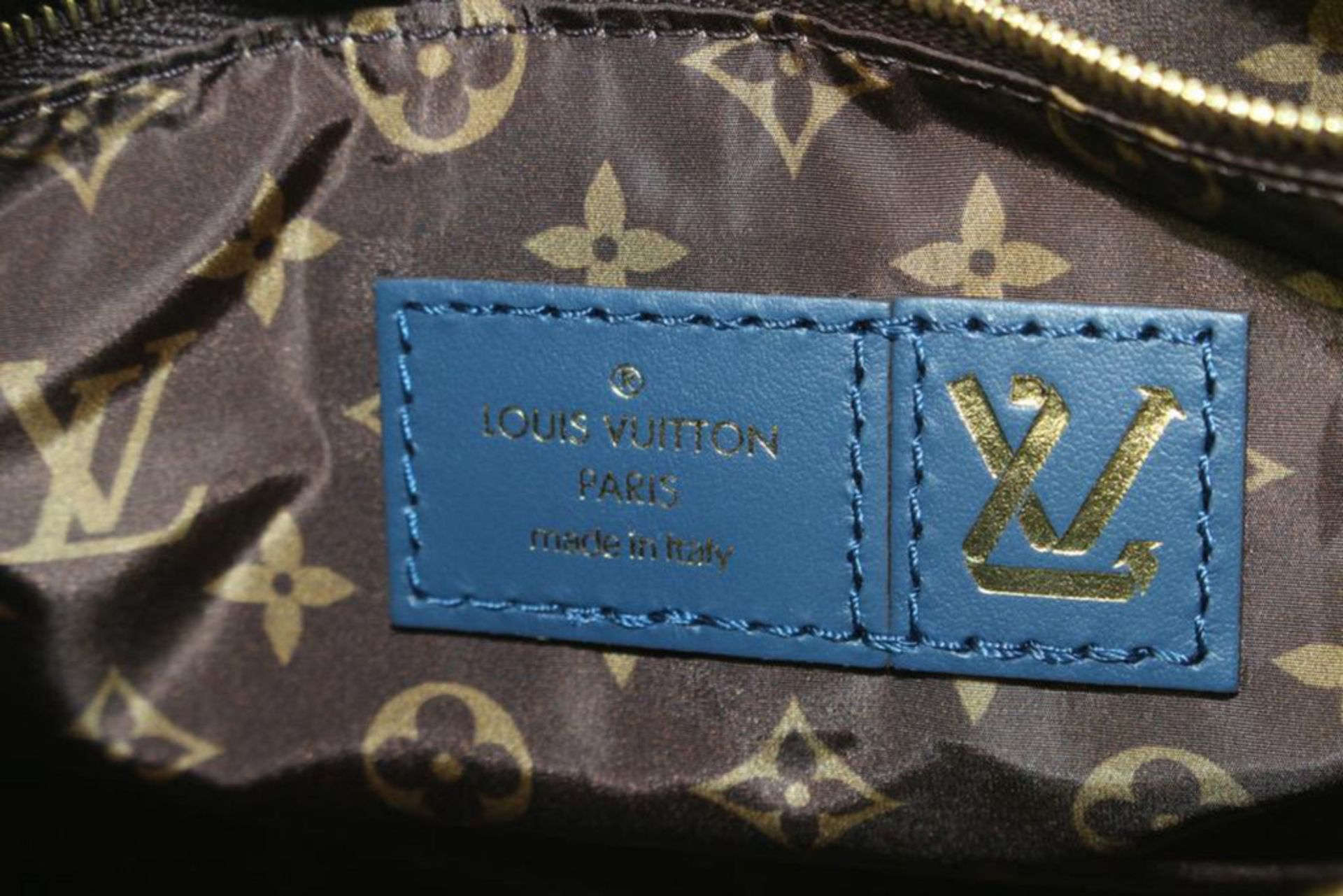 LOUIS VUITTON NAVY PUFFER MONOGRAM PILLOW SPEEDY BANDOULIERE - Image 8 of 10