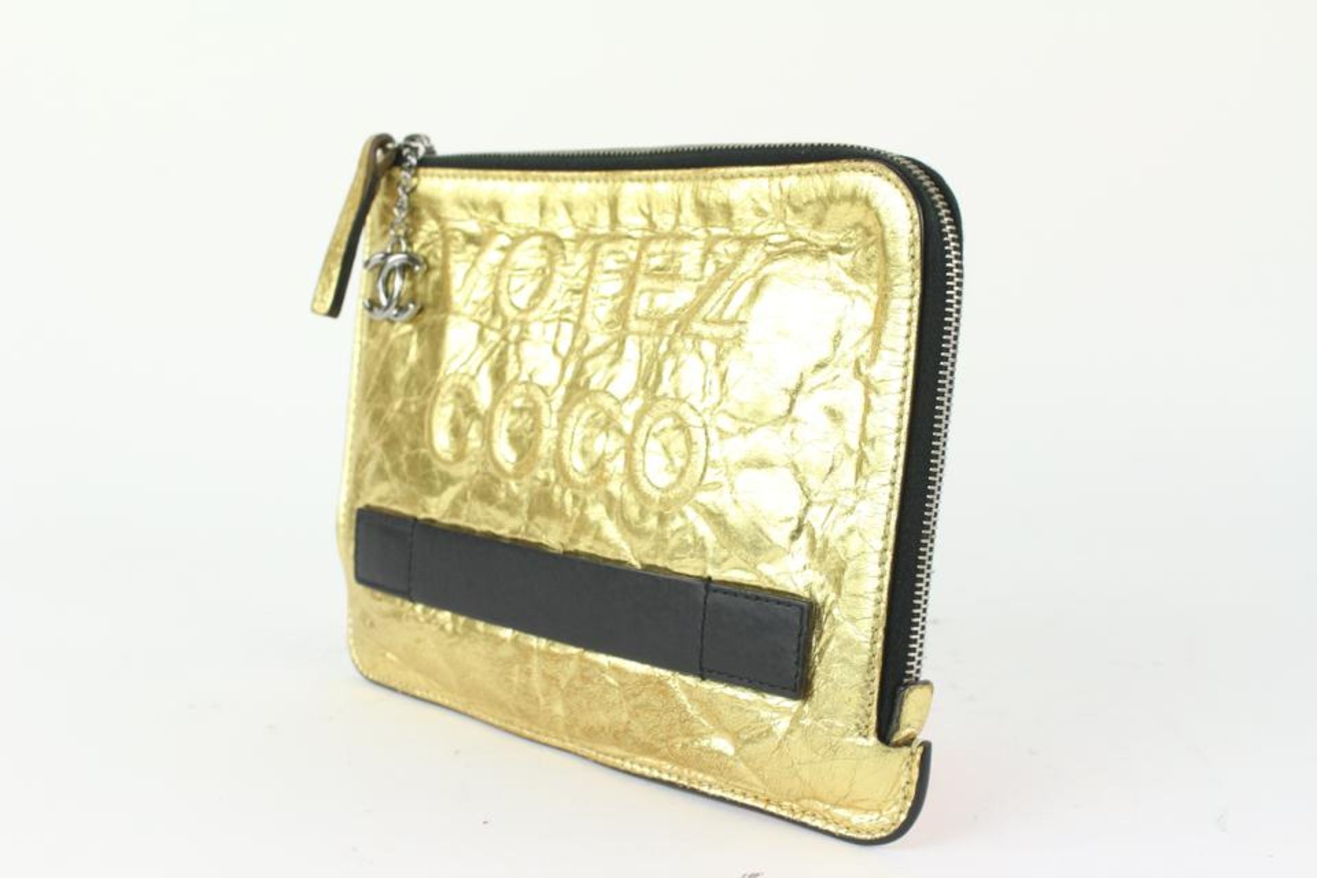 CHANEL VOTEZ COCO GOLD O-CASE ZIP CLUTCH - Bild 12 aus 12