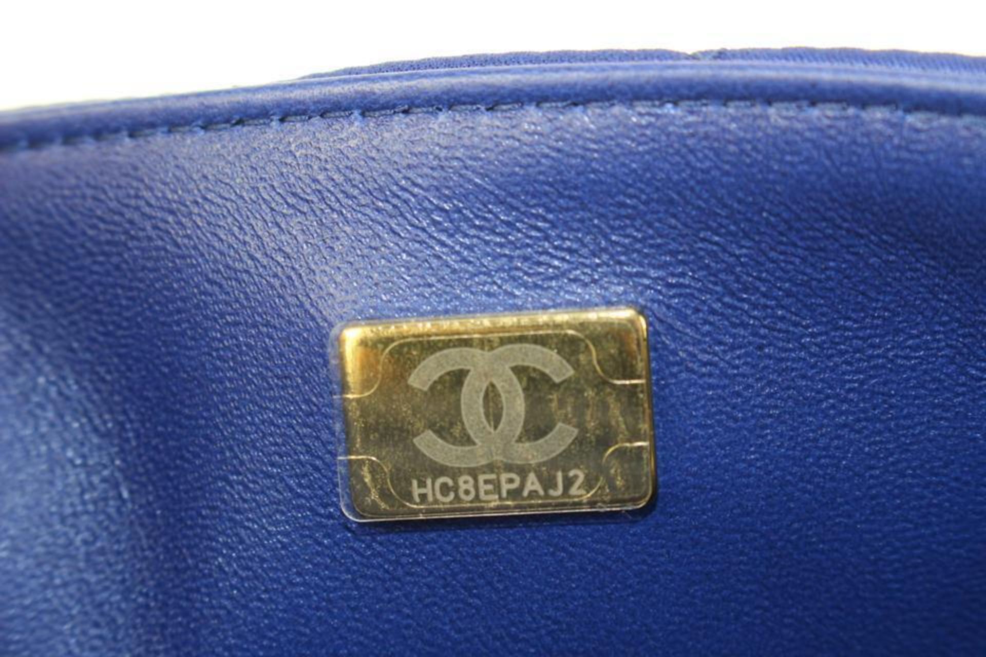 CHANEL 22A RARE BLUE QUILTED SATIN MINI CLASSIC FLAP GHW - Bild 9 aus 11