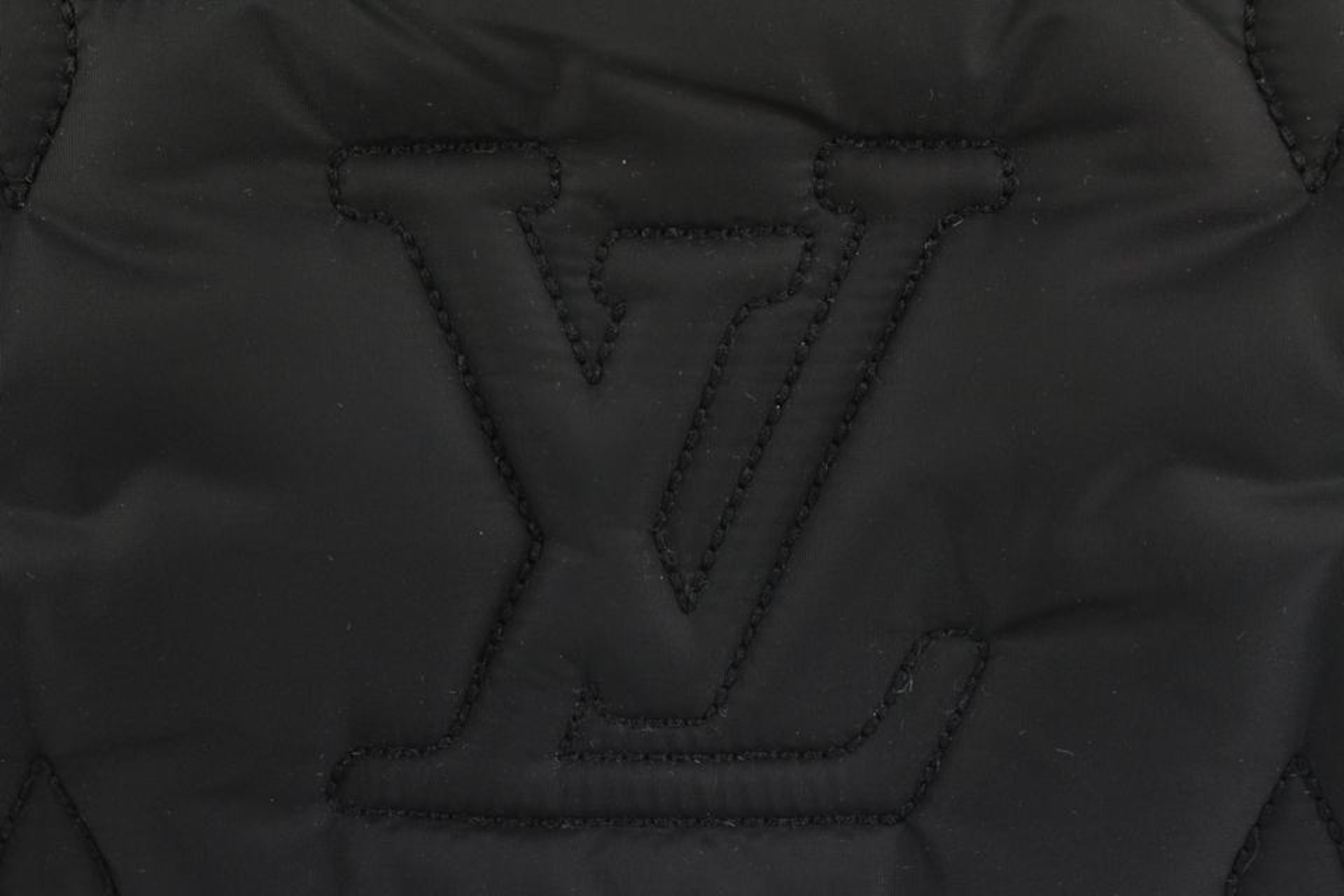 LOUIS VUITTON BLACK X FUCHSIA PUFFY MONOGRAM PILLOW MULTI POCHETTE MAXI BAG - Image 4 of 11