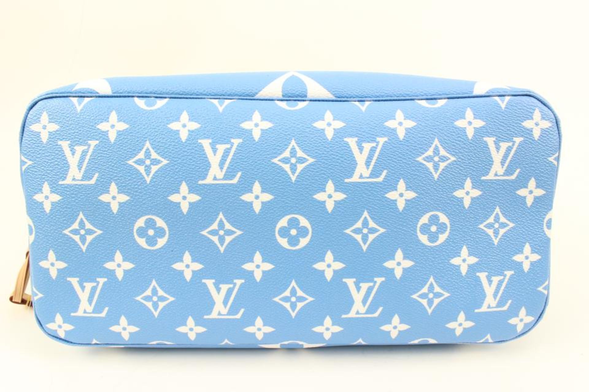 LOUIS VUITTON BLUE MONOGRAM BY THE POOL NEVERFULL MM WITH POUCH - Bild 2 aus 11