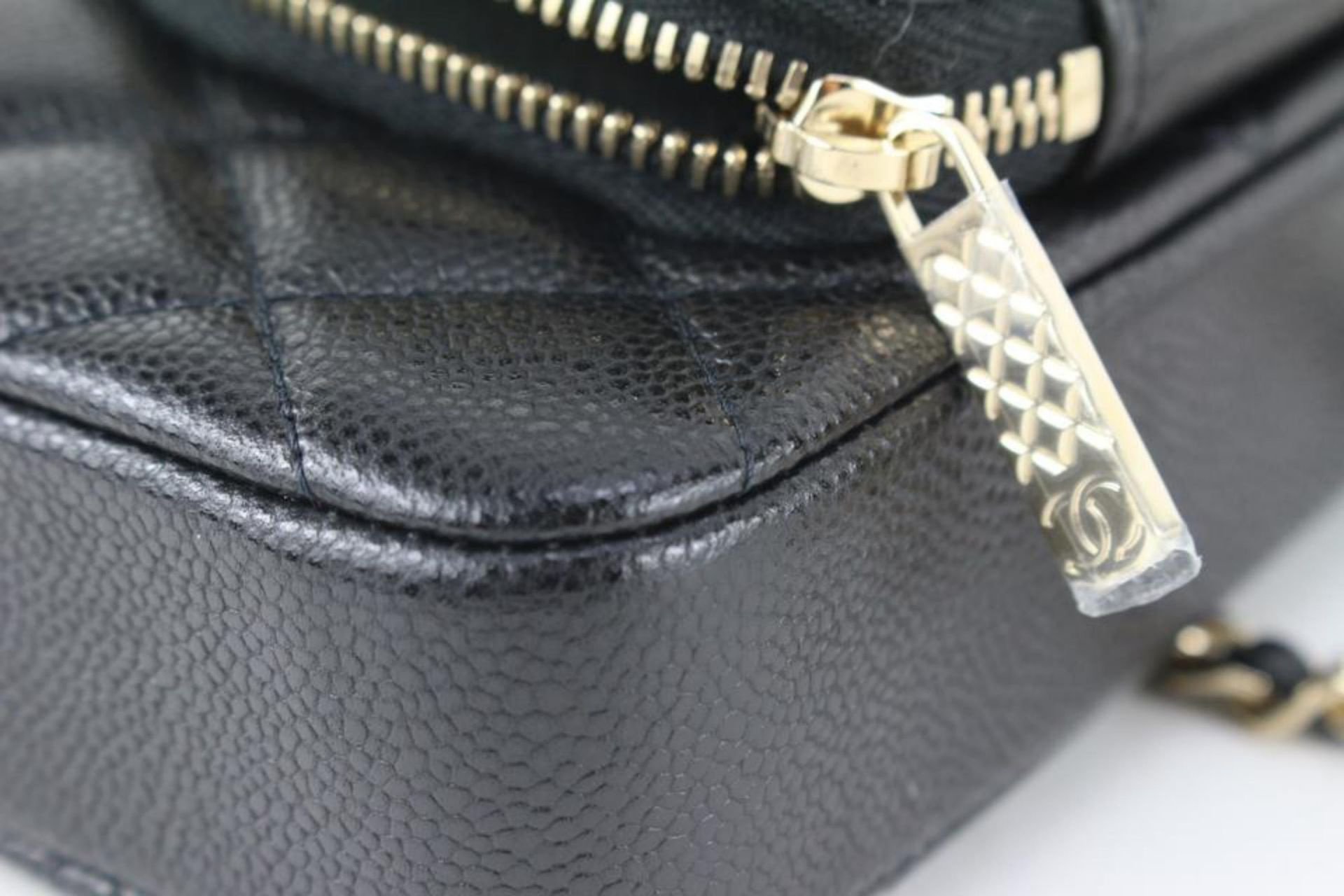 CHANEL BLACK QUILTED CAVIAR PHONE HOLDER WALLET ON CHAIN CASE - Bild 4 aus 11