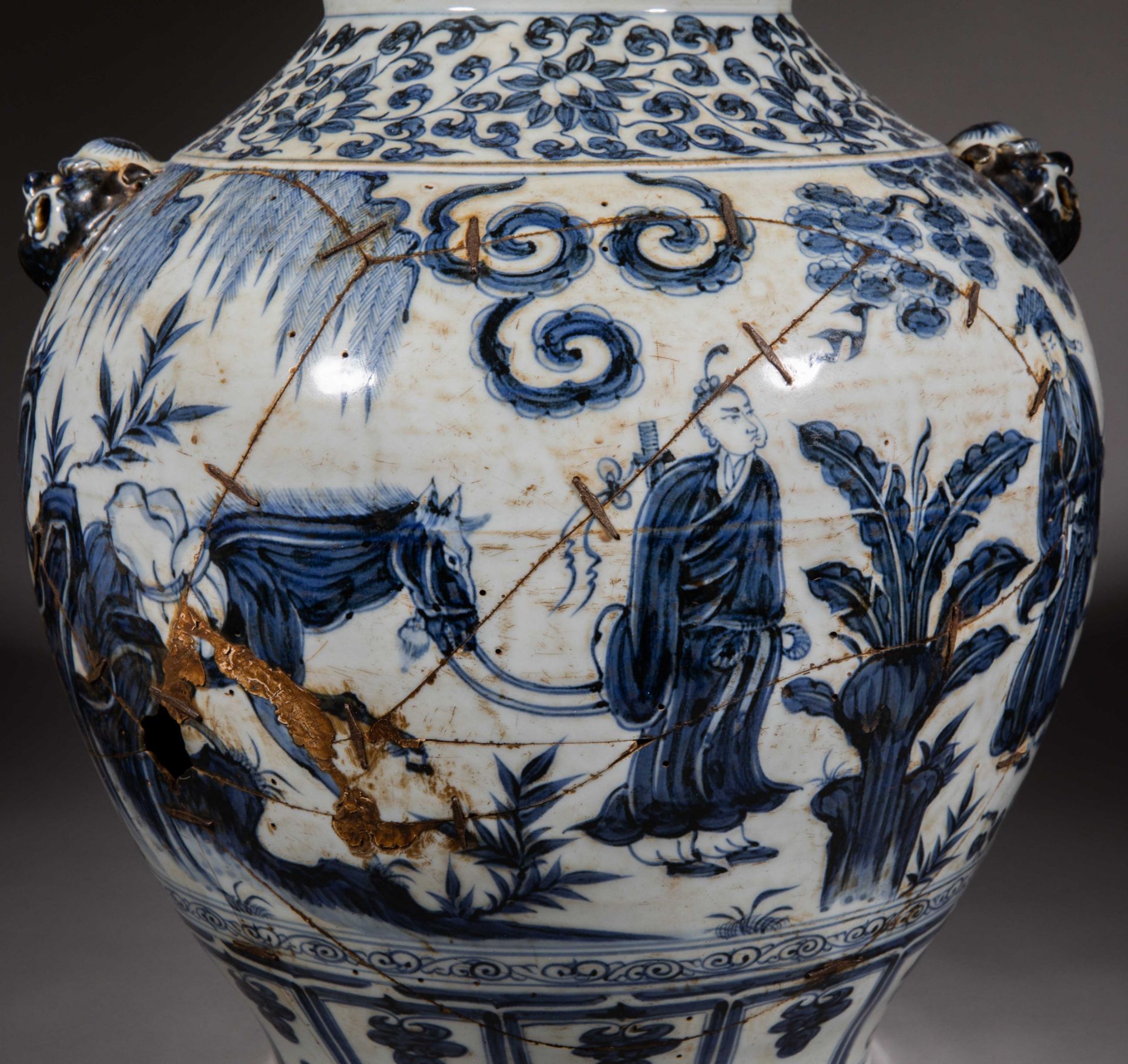 Blue and white porcelain vase from Yuan Dynasty - Image 3 of 9