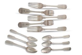 A MATCHED COLLECTION OF VICTORIAN SILVER FIDDLE PATTERN CUTLERY, comprising five Irish silver dinner