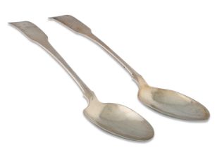 A MATCHED PAIR OF GEORGIAN SILVER IRISH FIDDLE PATTERNED TABLE SPOONS, Dublin, 1808