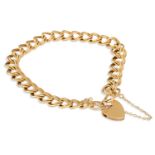 A 9CT YELLOW GOLD CURB LINK BRACELET, weight 13.8 g.