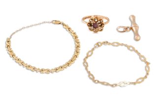 A COLLECTION OF 9CT GOLD ITEMS, to include two bracelets, a t-bar and a ring, 12.9 g.