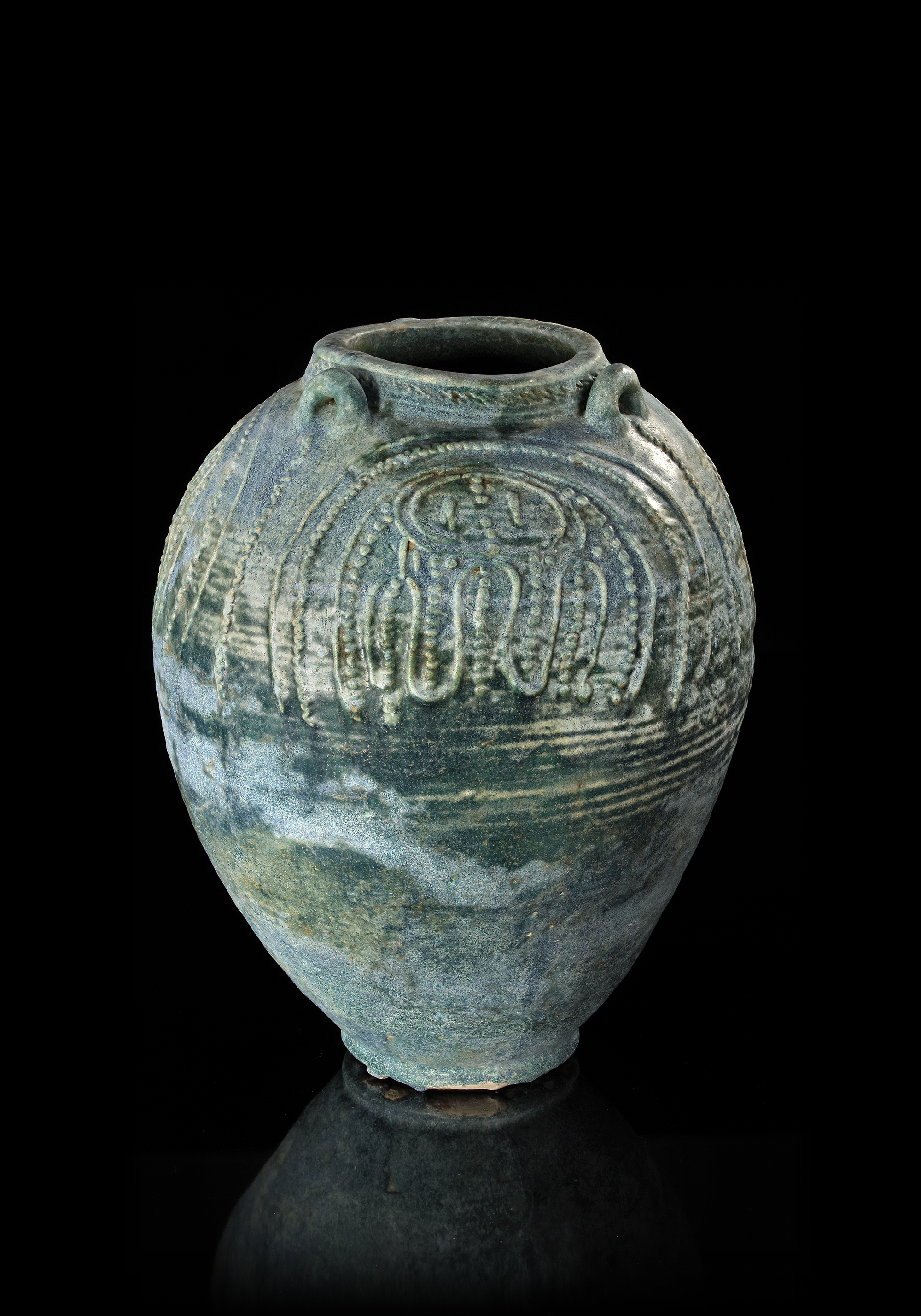 A LARGE UMAYYAD TURQUOISE-GREEN GLAZED JAR, MESOPOTAMIA, 7TH-8TH CENTURY - Image 2 of 6