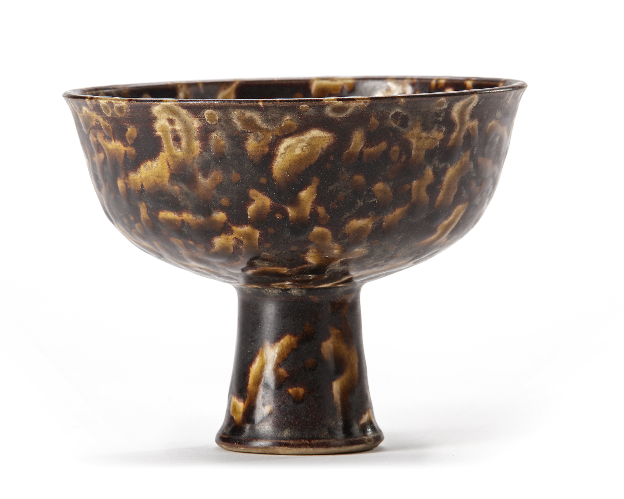 A CHINESE 'TORTOISESHELL' GLAZED STEM CUP, MING DYNASTY (1368-1644)