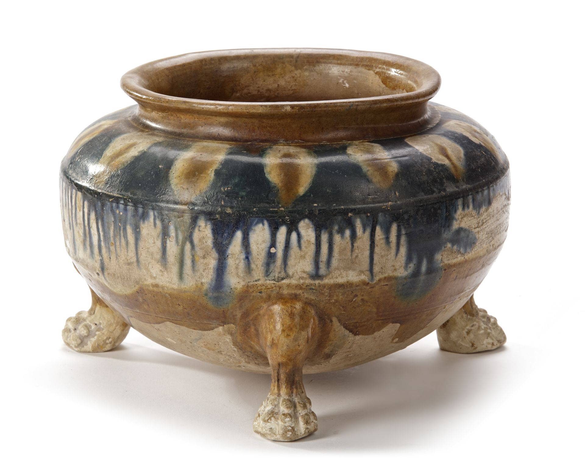 A SANCAI AND BLUE GLAZED TRIPOD CENSER, TANG DYNASTY (618-907) - Bild 2 aus 4