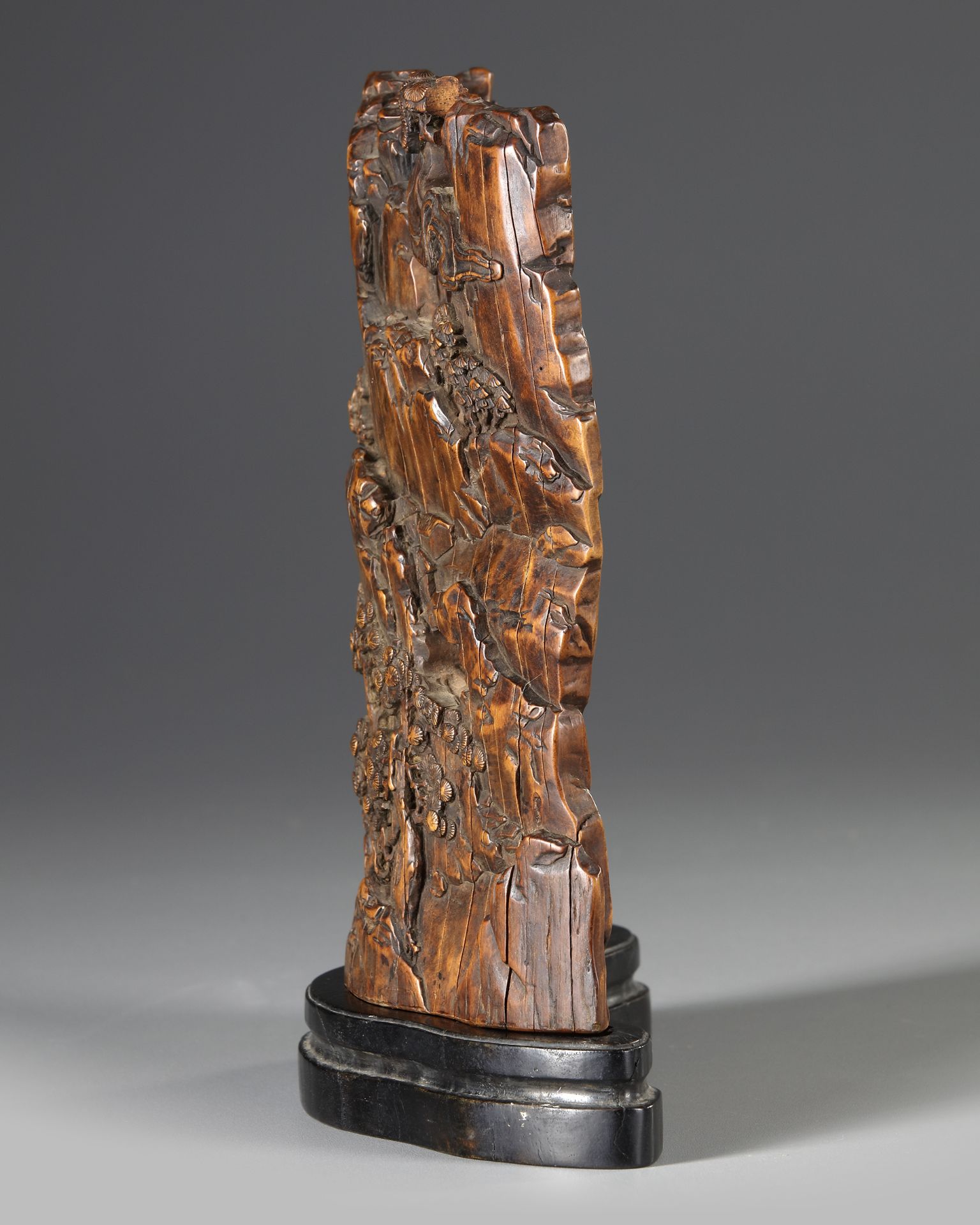 A CHINESE BAMBOO CARVING OF A MOUNTAIN, QING DYNASTY - Image 3 of 5