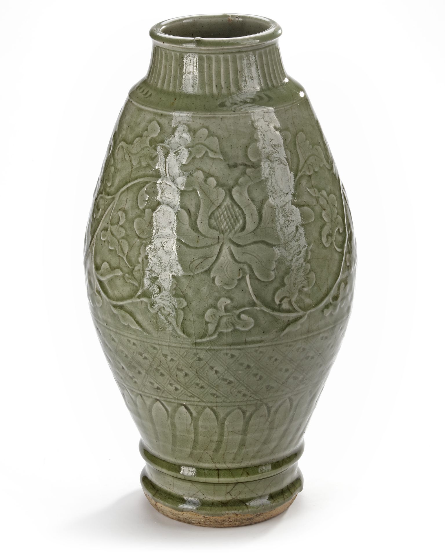 A LARGE CHINESE LONGQUAN CELADON VASE, MING DYNASTY (1368-1644) - Bild 2 aus 5