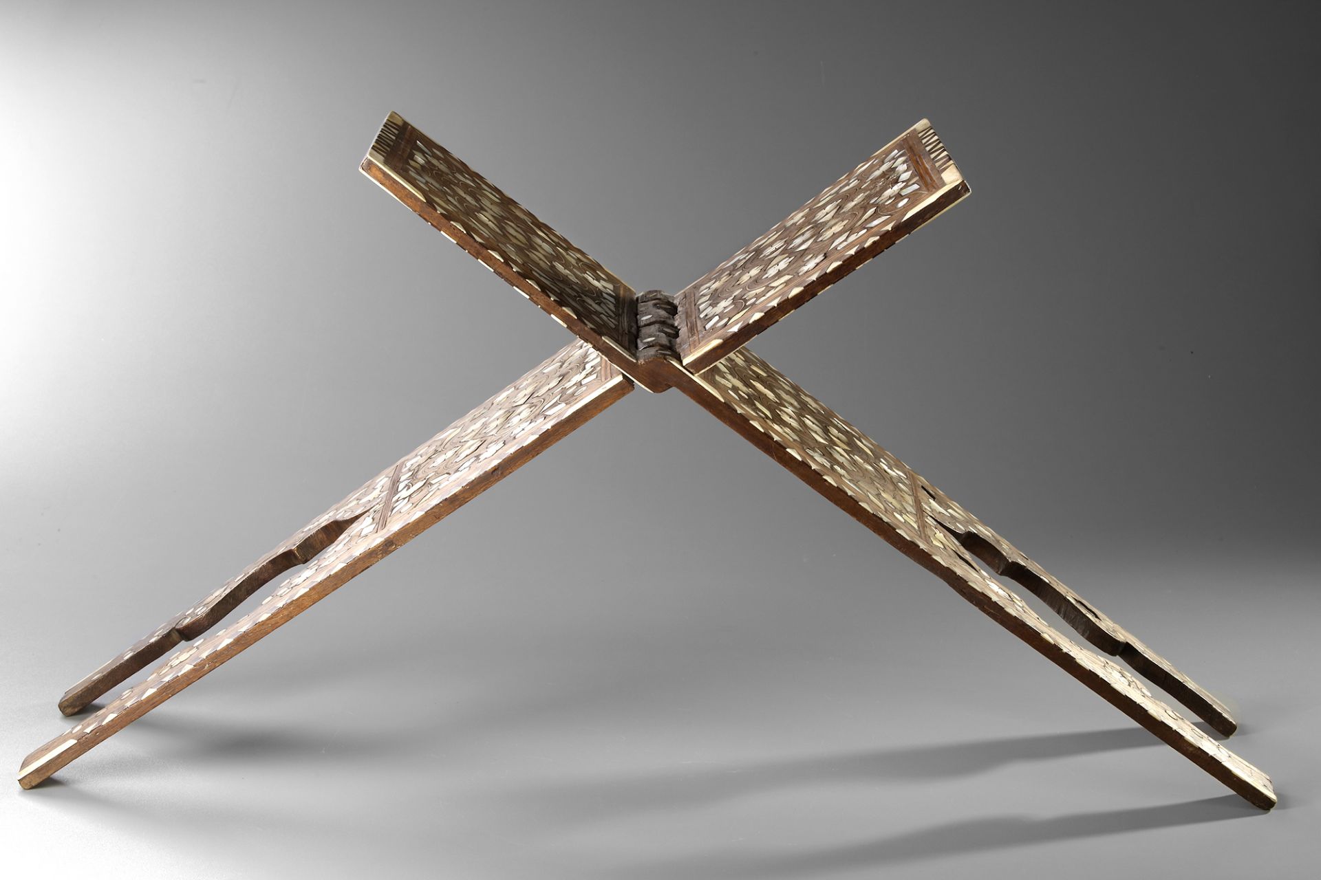 A MOTHER OF PEARL AND BONE INLAID WOODEN QURAN STAND, 20TH CENTURY - Image 3 of 5