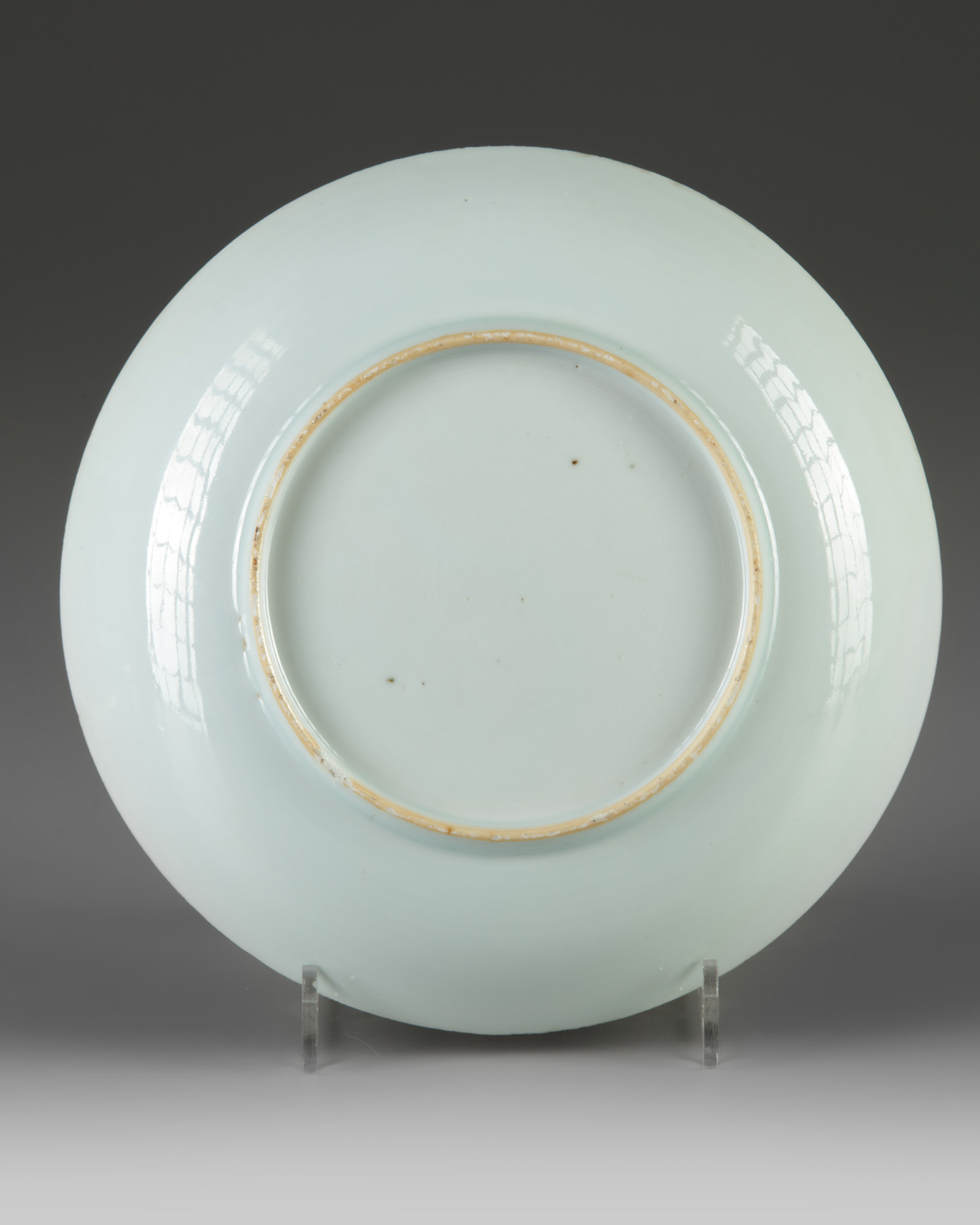 A DUTCH-DECORATED CHINESE 'AMSTERDAMSE BONT' DISH - Image 2 of 2