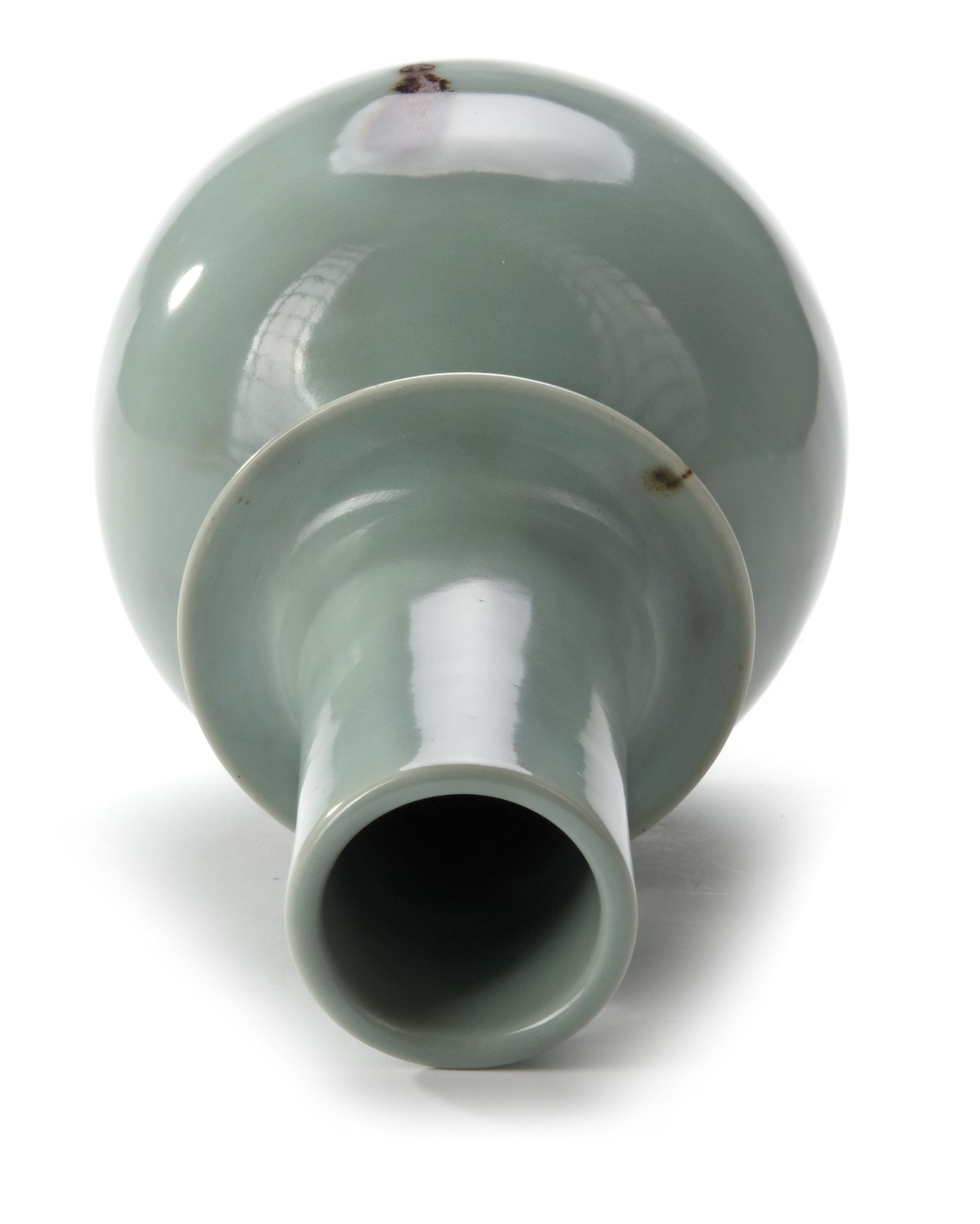 A LONGQUAN CELADON TOBI SEIJI SPOTTED BOTTLE, YUAN DYNASTY (1279-1368) - Image 3 of 4