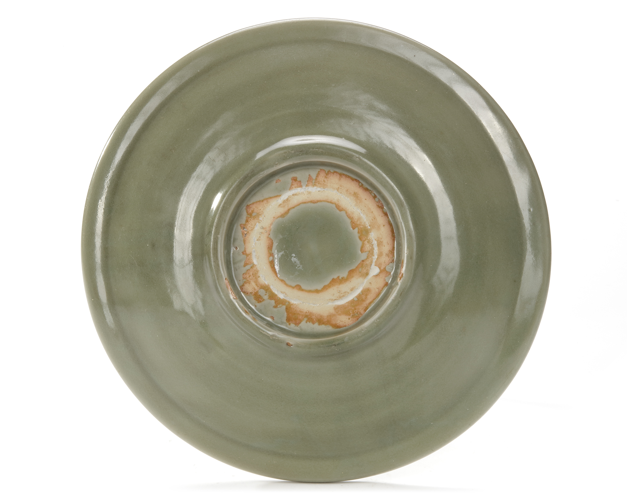 A CHINESE LONGQUAN CELADON DISH, MING DYNASTY (1368-1644) - Image 2 of 2