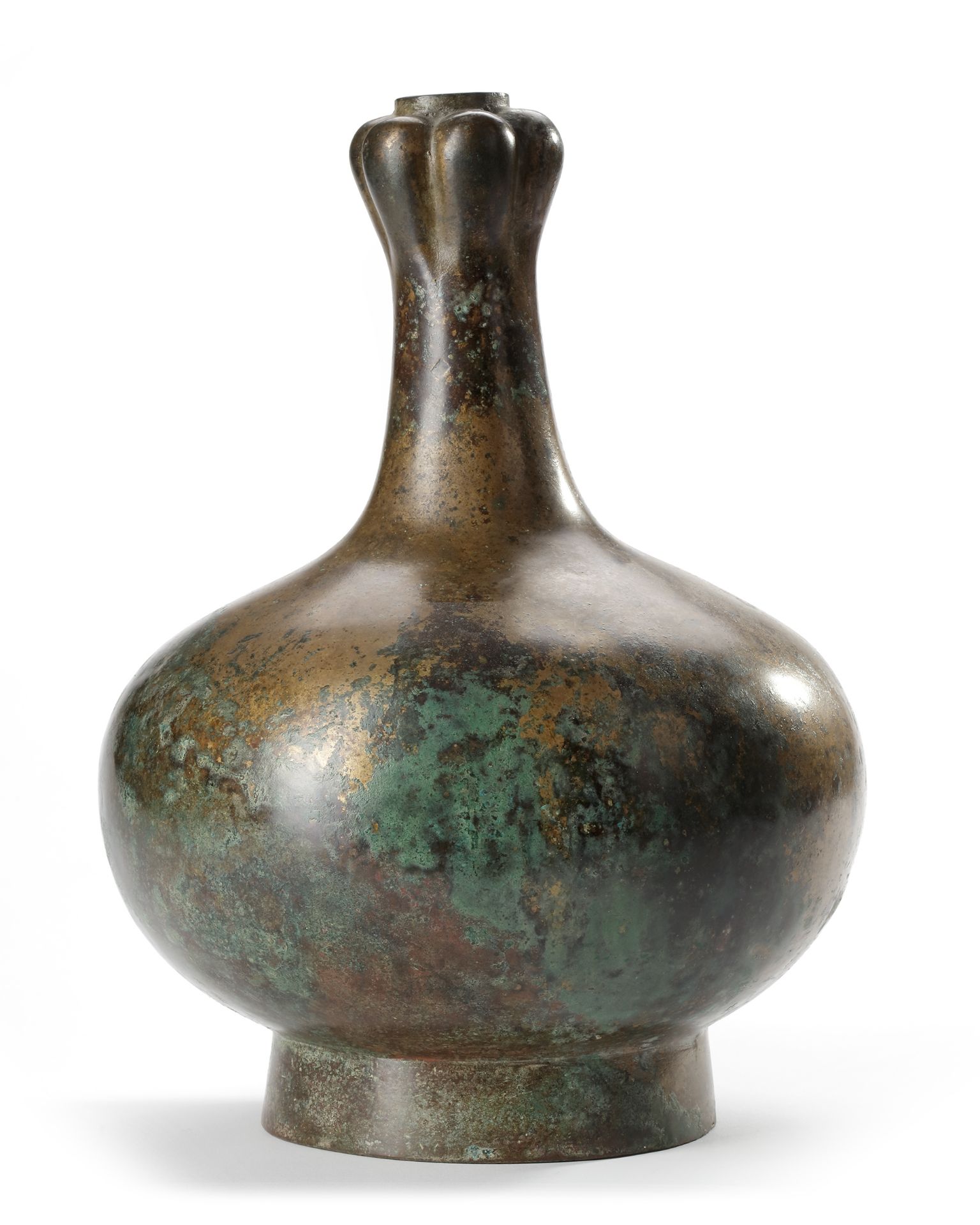 A CHINESE BRONZE GARLIC TOP VASE, HAN DYNASTY (206 BC-220 AD)