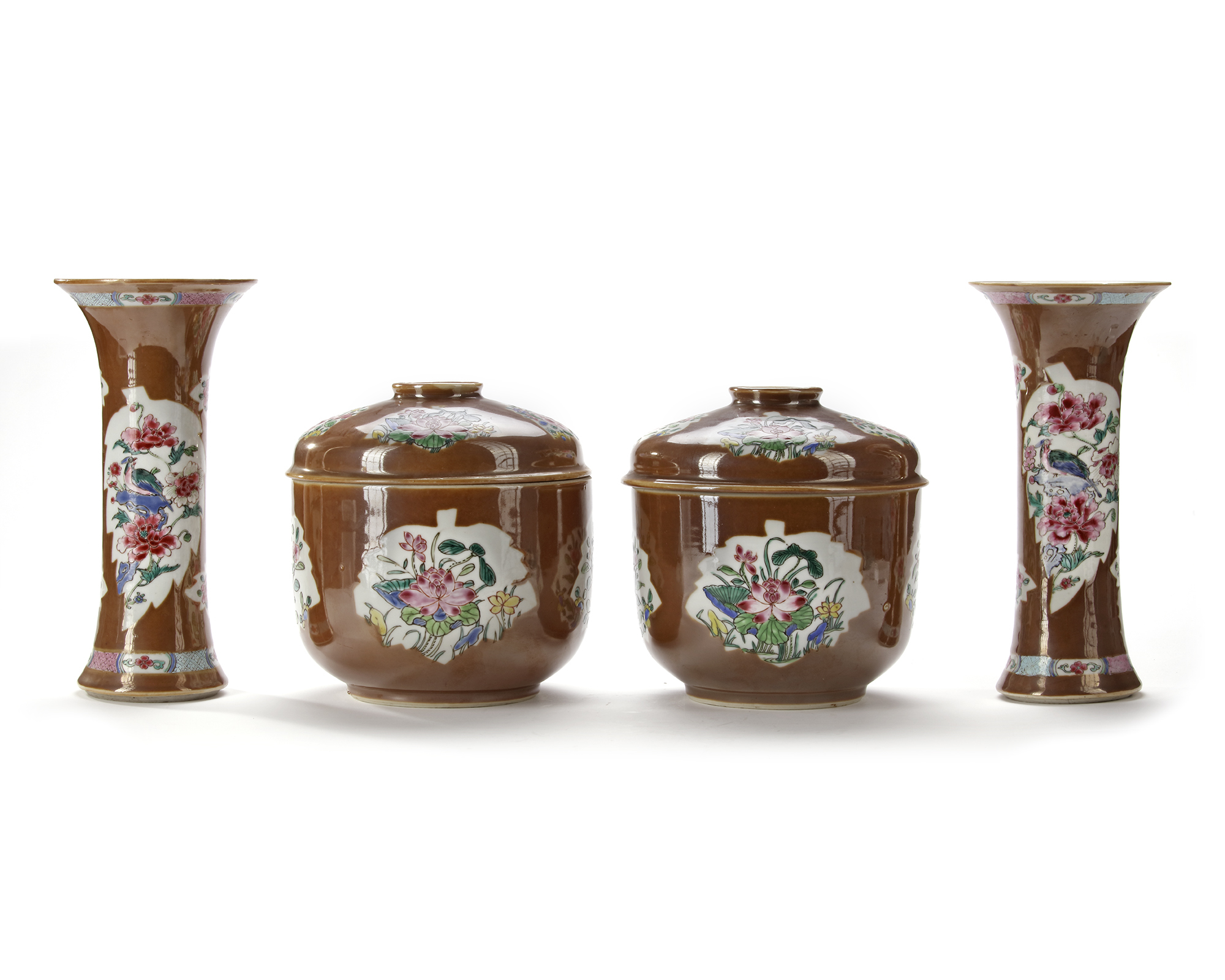 A PAIR OF CHINESE FAMILLE ROSE BEAKERS AND COVERED JARS, 18TH CENTURY