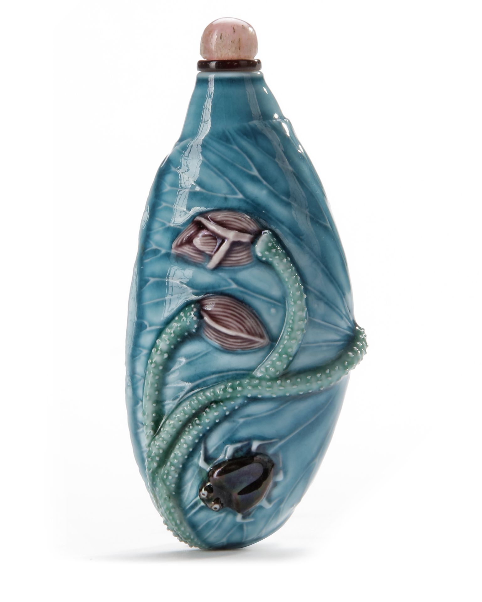 A CHINESE TURQUOISE GLAZED SNUFF BOTTLE, 1800-1850