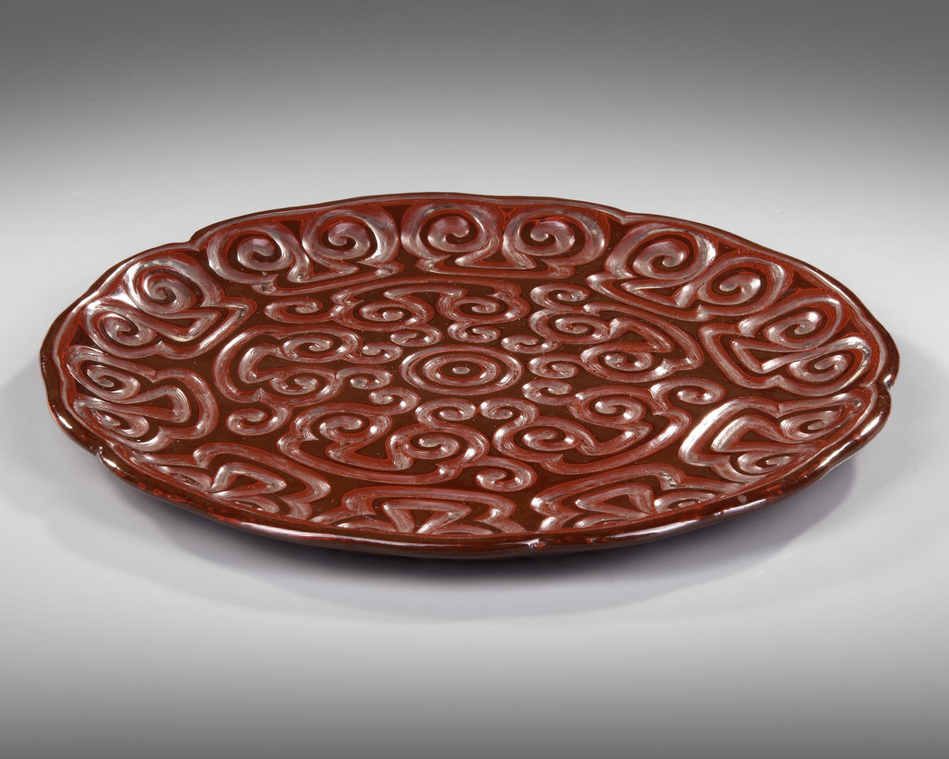 A CHINESE LACQUER CINNABAR DISH, MING DYNASTY (1368-1644 AD) - Image 3 of 4