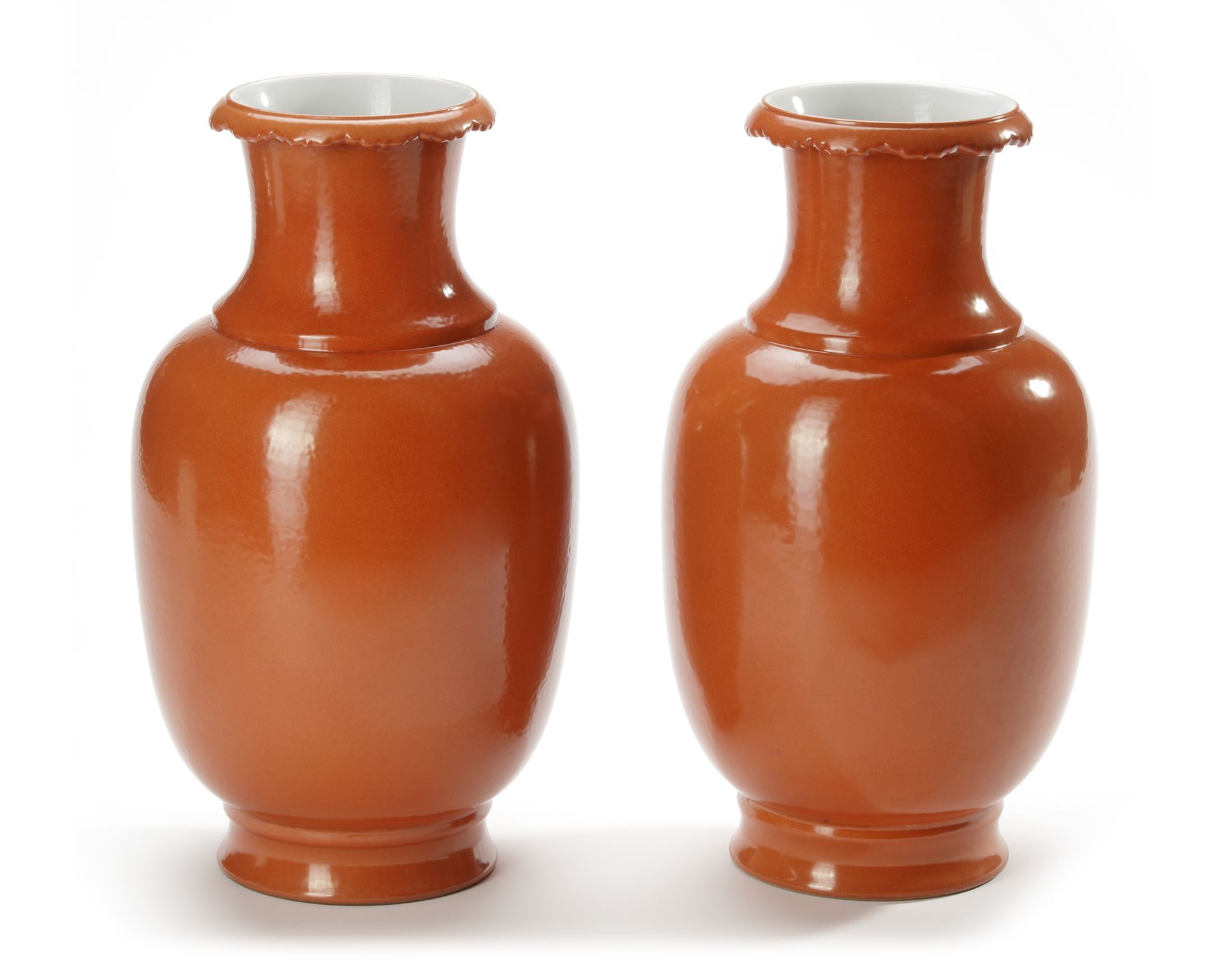 A PAIR OF CHINESE CORAL-GROUND VASES, 19TH CENTURY - Image 2 of 4