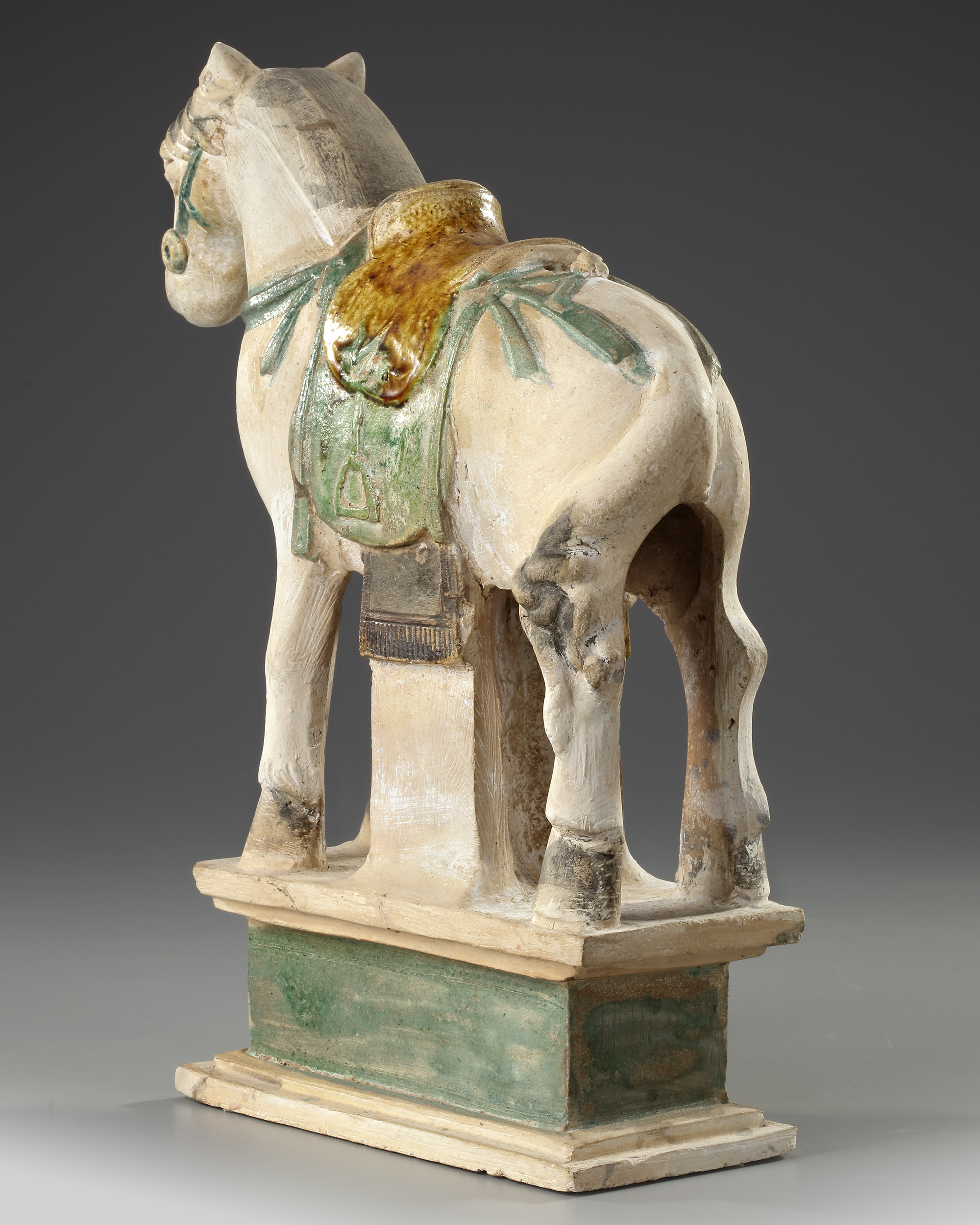 A CHINESE HORSE, MING DYNASTY (1368-1644 AD) - Image 4 of 6