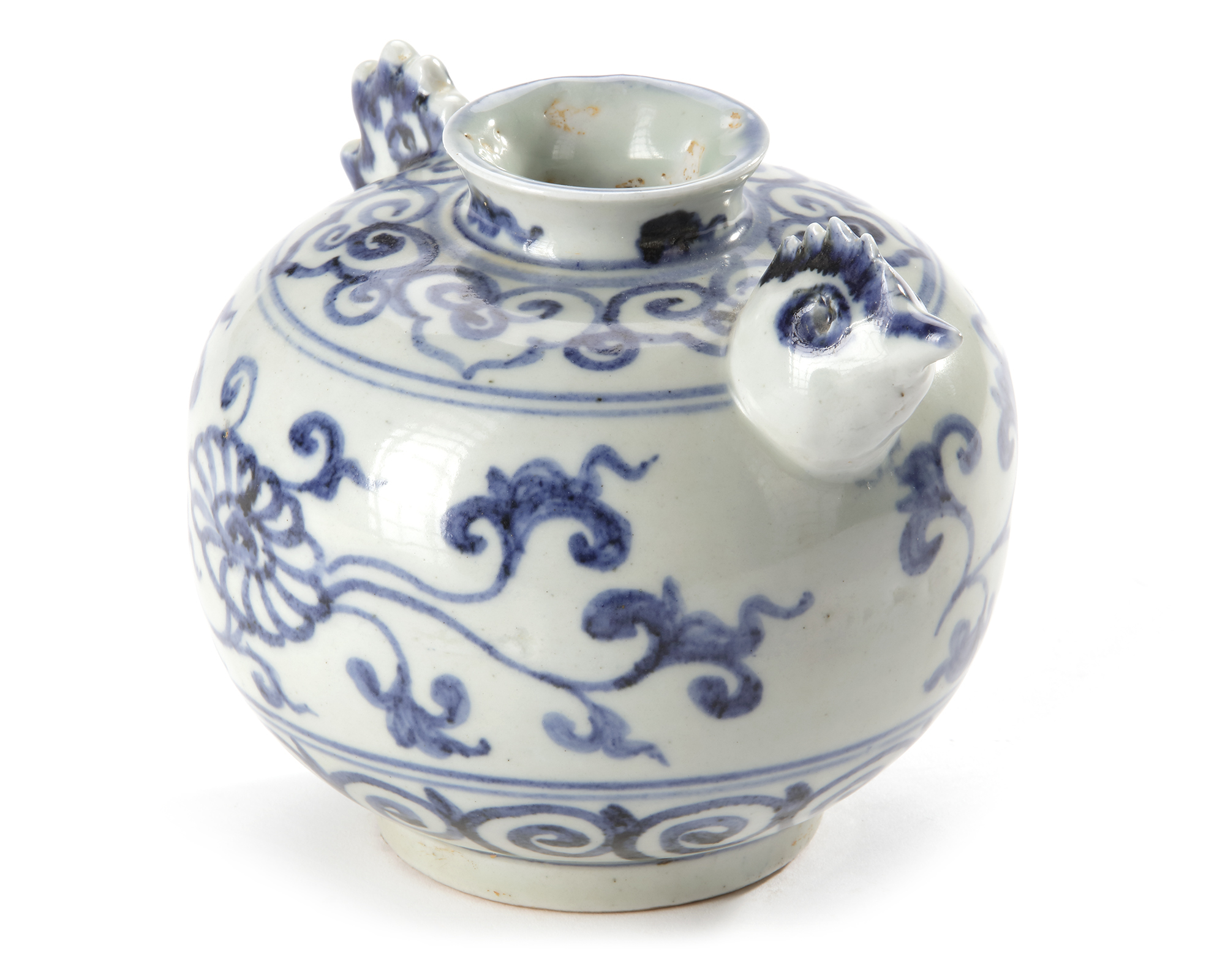 A CHINESE BLUE AND WHITE CHICKEN EWER, MING DYNASTY (1368-1644) - Image 4 of 5