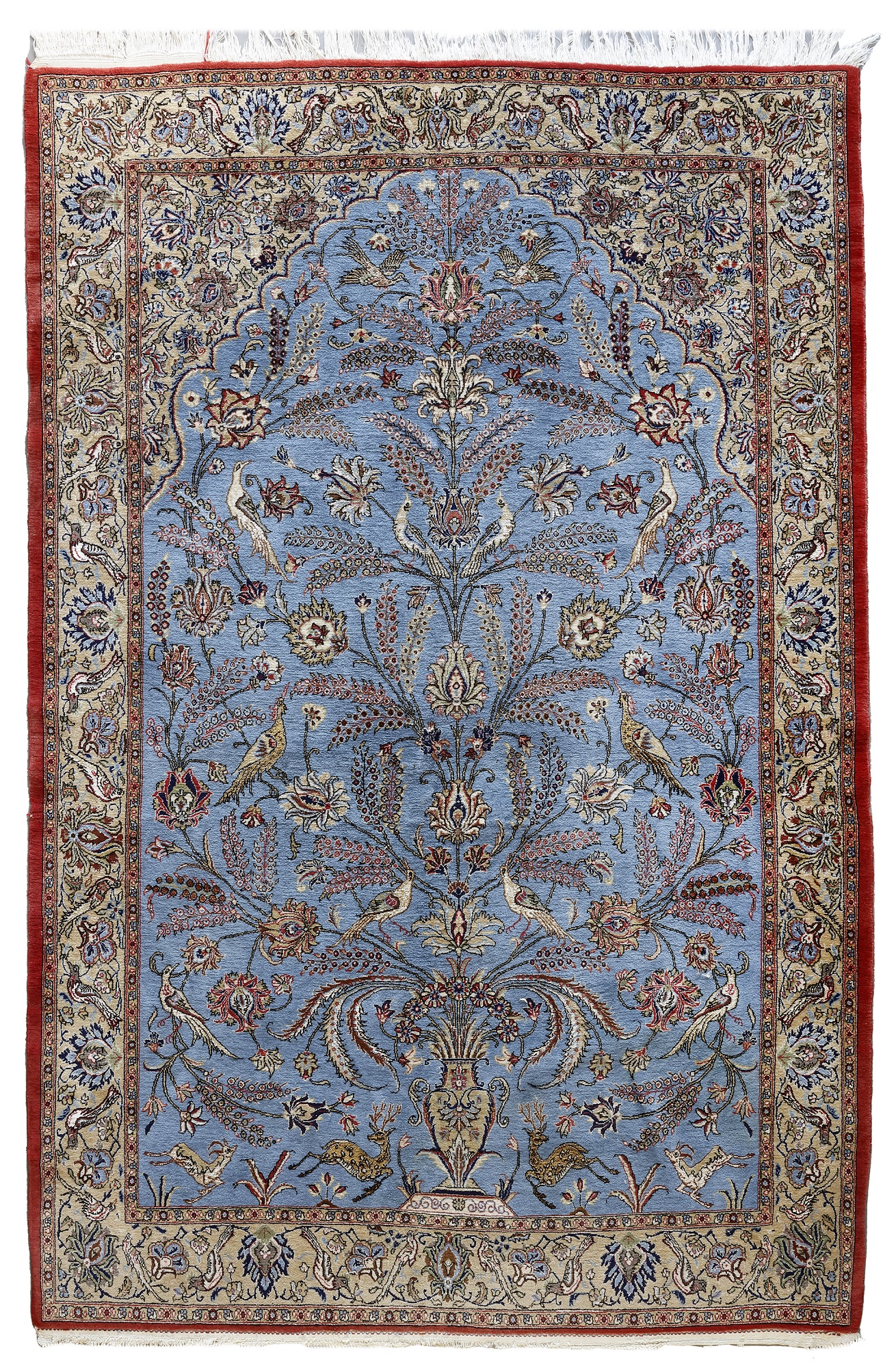 A PERSIAN THERAN CARPET, FIRST HALF 20TH CENTURY