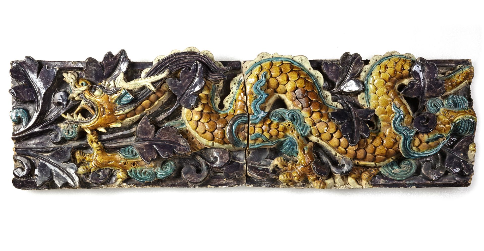 TWO CHINESE 'FAHUA' GLAZED 'DRAGON' TILES, LATE MING DYNASTY (1368-1644 AD) - Bild 2 aus 4