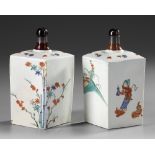 A PAIR OF JAPANESE KAKIEMON SAKE FLASKS, EDO PERIOD, LATE 17TH CENTURY