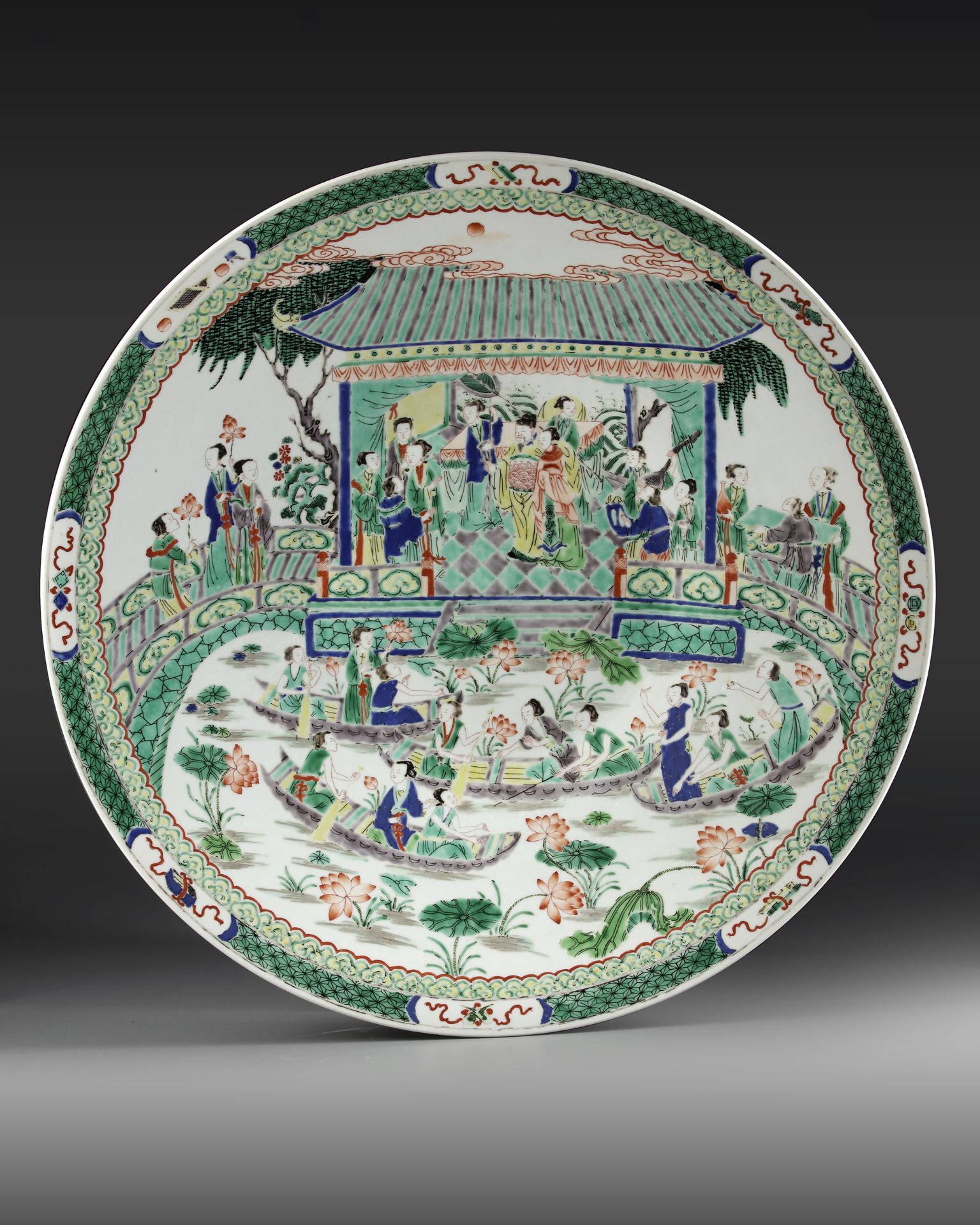 A LARGE CHINESE CONICAL SHAPED FAMILLE VERTE CHARGER, QING DYNASTY (1644-1911) LATE 19TH CENTURY