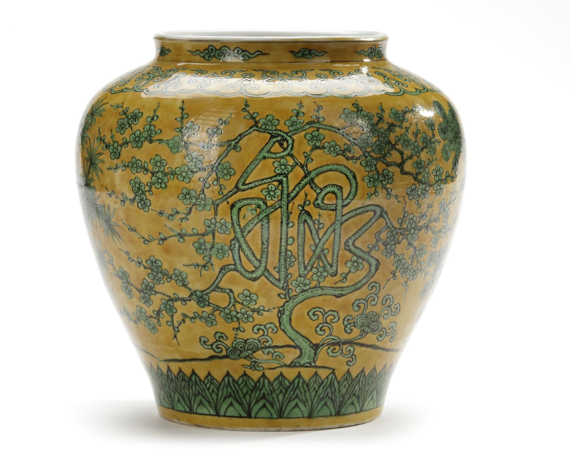 A CHINESE YELLOW-GROUND GREEN ENAMELED JAR, MING DYNASTY (1368-1644) OR LATER