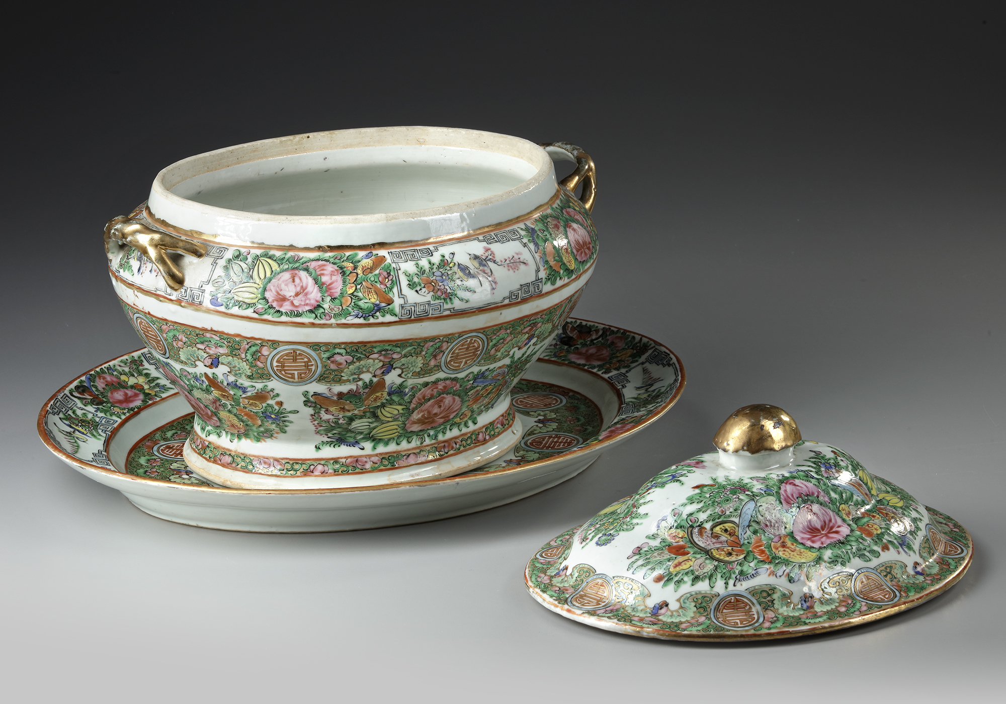 A CANTONESE FAMILLE ROSE TUREEN, COVER AND STAND, 19TH CENTURY - Image 4 of 6