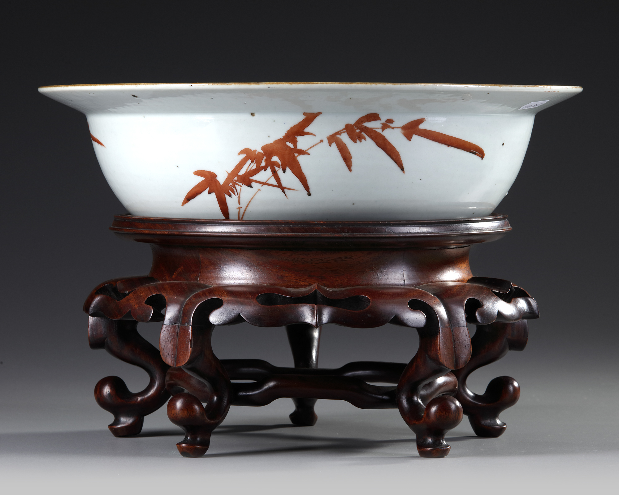 A CHINESE FAMILLE ROSE BASIN, 19TH CENTURY - Image 3 of 4