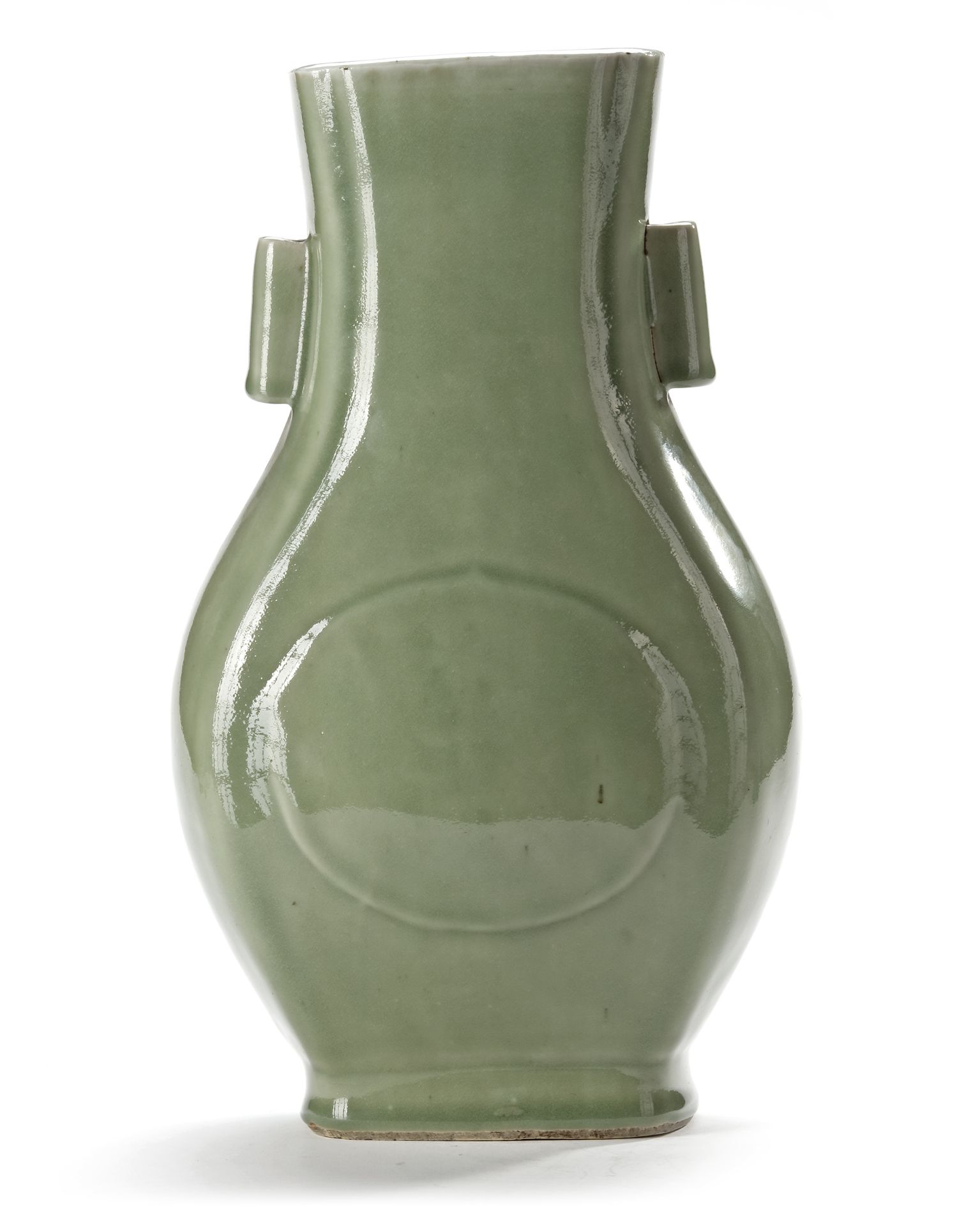 A CHINESE CELADON HU VASE, 18TH CENTURY - Image 2 of 5