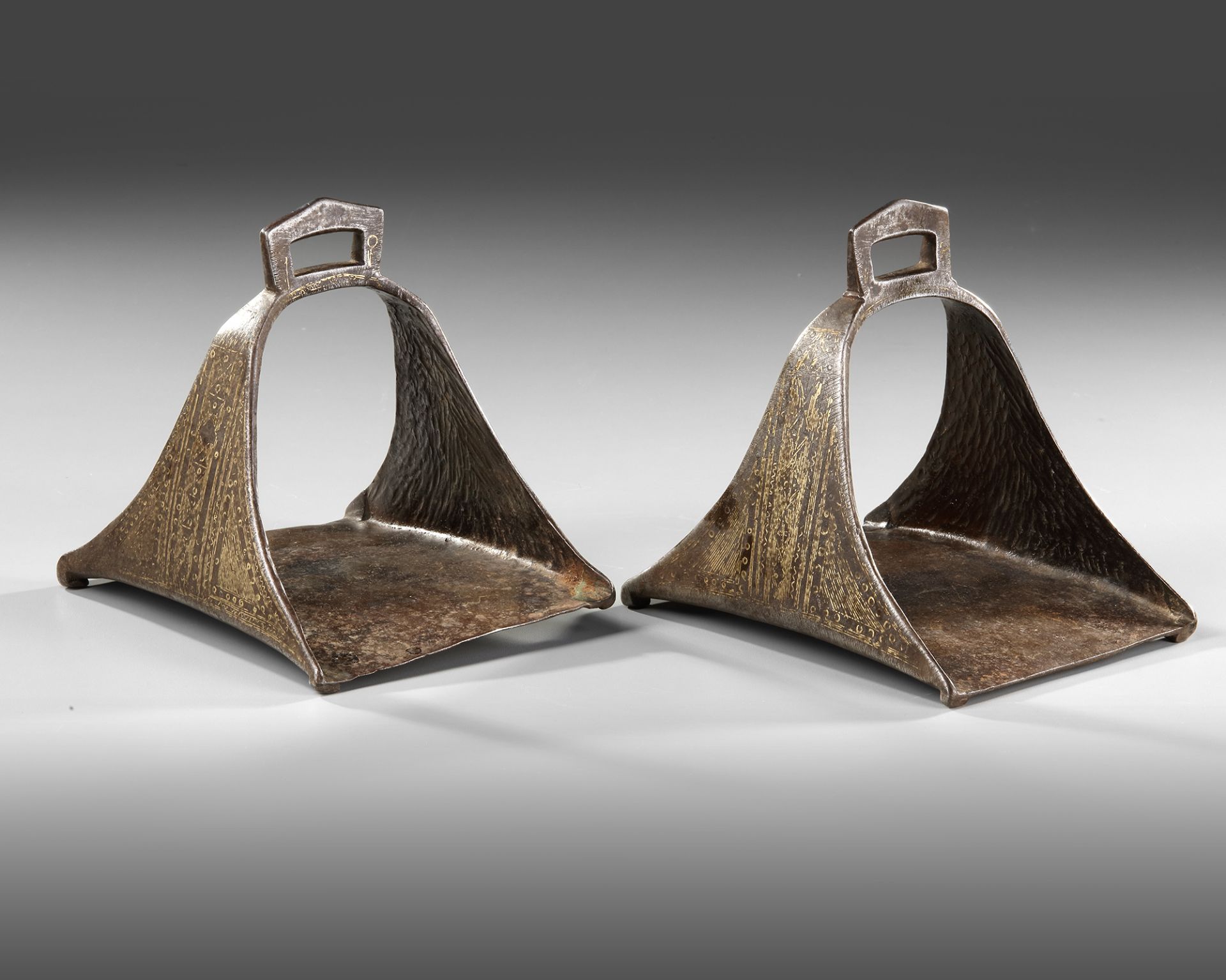 A PAIR OF STEEL STIRRUPS, NORTH AFRICA, 19TH CENTURY - Image 2 of 3
