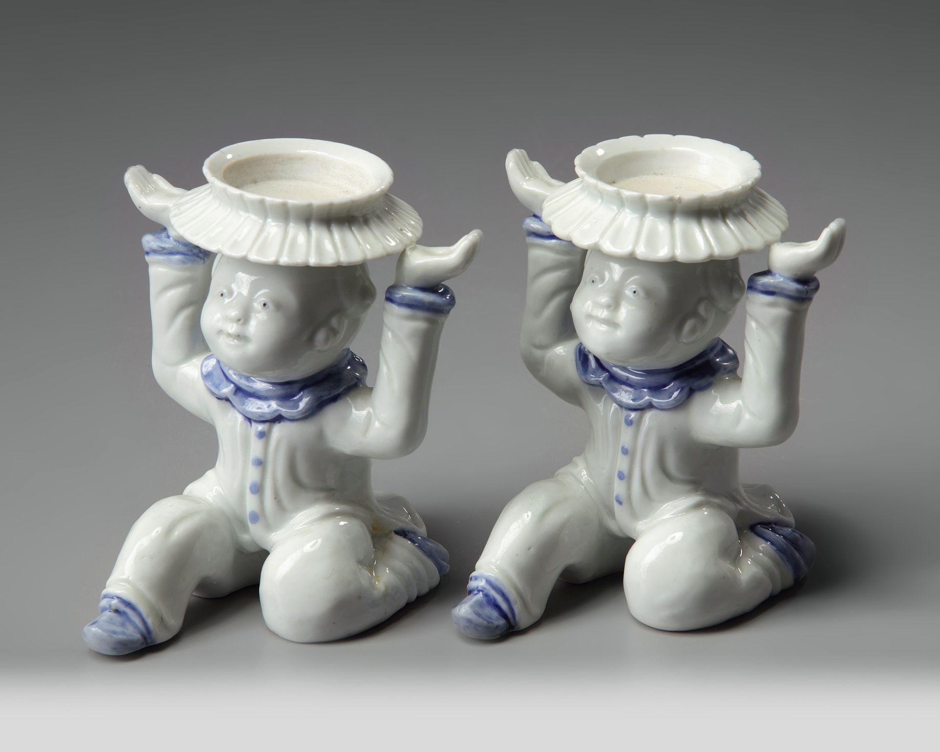 A JAPANESE PAIR OF 'BOY FIGURES', HIRADO WARE, 19TH CENTURY - Bild 3 aus 8